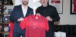 Sinan Akçıl, TFF Başkanı İbrahim Hacıosmanoğlu’nu ziyaret etti