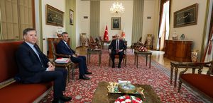 TBMM Başkanı Kurtulmuş ile görüşen Özgür Özel’den ara seçim çağrısı