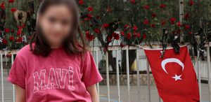 Nöbetçi öğretmen diğer öğrencileri kurtarmak için “Yere yatın“ diye bağırmış