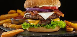 Dev hamburger zincirine kayyum atandı