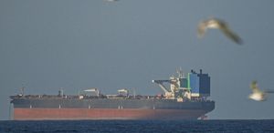 İran, biri İsrail ile bağlantılı iki gemiyi ele geçirdi