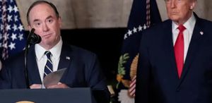 ABD Donanma Sekreteri Phelan Görevden Ayrıldı