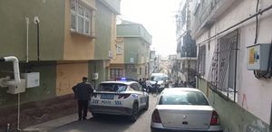 14 yaşındaki kız çocuğu, babasını boynundan bıçaklayıp öldürdü