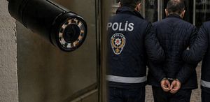 Zonguldak’ta komşusunun banyosunu gizli kamerayla izleyen kişi tutuklandı