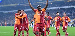 Victor Osimhen için 6 dev kulüp birden derbiye geliyor