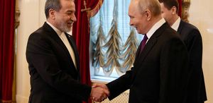 Putin: Rusya, İran ile bölgedeki diğer ülkelerin çıkarına olan her şeyi yapacaktır