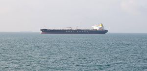 Savaşın başlamasından bu yana bir ilk LNG tankeri Hürmüz Boğazı’nı geçti