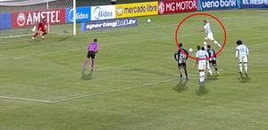 Galatasaray’ın eski yıldızı 6 dakikada 3 penaltı kaçırdı