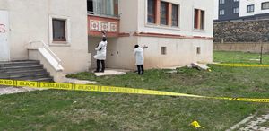 Boşanma aşamasındaki eşine kızdı, kayınpederinin evine tüfekle ateş açtı