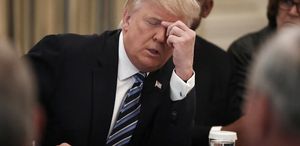 Trump’a anket şoku Popülaritesi tarihindeki en dip seviyeye indi