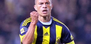 Alex de Souza’dan Fenerbahçe’deki seçim için gece yarısı açıklama