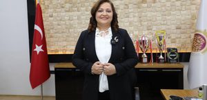 Afyonkarahisar Belediye Başkanı Burcu Köksal yarın AK Parti rozetini takıyor