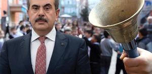 Bakan Tekin’den ezber bozan müfredat çıkışı: O ifadelerin hepsi değiştirildi