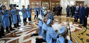 Cumhurbaşkanı Erdoğan Kazakistan’da “Dombra“ ile karşılandı