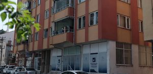 Bir ilimiz bu olayı konuşuyor: Genç kız, hocasının elinden kurtulmak için balkondan çıplak atladı