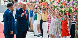 Trump, 9 Yıl Sonra Çin’i Ziyaret Etti