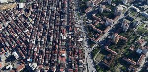 İstanbul’da hayatın iki farklı yüzü aynı karede