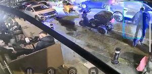 İş insanının restoranına silahlı saldırı Müşteriler varken kurşun yağdırdı