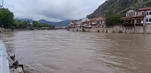 Amasya ve Tokat’ta sel ve taşkın alarmı Eğitime ara verildi