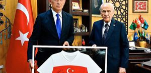 Devlet Bahçeli’den TFF Başkanı Hacıosmanoğlu’na: Ligi tescil etmeyin