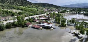 Tokat’ta taşkın nedeniyle tarım arazileri sular altında kaldı