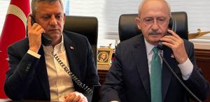 Kılıçdaroğlu, Özgür Özel ile telefonda görüştü: En uygun zamanda kurultaya gidelim