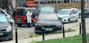 Bağcılar’da gizemli ölüm: Haber alınamayan mağaza sahibi otomobilinin bagajında ölü bulundu