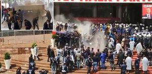 Polis tahliye için CHP Genel Merkezi’nde Arbede çıktı