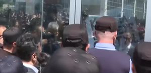 CHP Genel Merkezi’nin tahliyesi için polisler harekete geçti