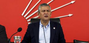 Özgür Özel geri adım atmıyor: Buradan çıkmayacağız