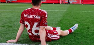 Andrew Robertson’dan Fenerbahçe ve Beşiktaş’a kötü haber