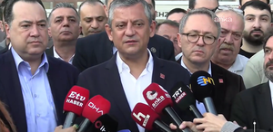 Özel’den namaz çıkışı “Yeni parti kuracak mısınız“ sorusuna net yanıt