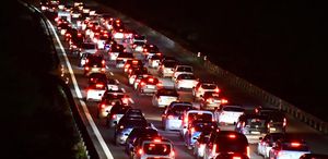 TEM Otoyolu’nda İstanbul yönü trafiğe kapatılıyor