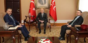 Bakan Çiftçi ile Bakan Gürlek, Devlet Bahçeli’yi ziyaret etti Dikkat çeken dosya detayı