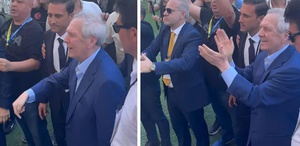 Aziz Yıldırım ve ekibi, Hakan Safi desteçilerinin olduğu tribüne geldi: Burdayım