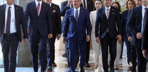 Özgür Özel’in yol haritası netleşti Yeni parti için tarih belli oldu