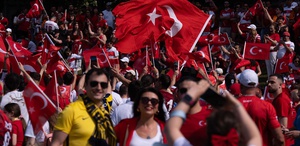 Vancouver’a Türk damgası Sokaklar Türkiye sesleriyle inledi