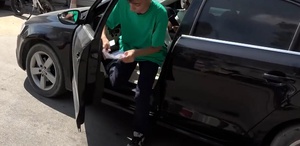 Sınava 1 dakika kala yetişti, ama unuttuğu bir şey vardı