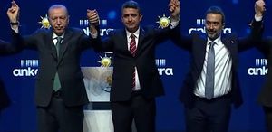 Haymana Belediye Başkanı Levent Koç, AK Parti’ye geçti Rozetini Cumhurbaşkanı Erdoğan taktı