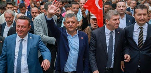 Kulisler yangın yeri İşte Özgür Özel’in kuracağı yeni partinin adı