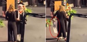 Mezuniyet töreninde skandal Filistinli öğrencinin boynundaki kefiyeyi çekip çıkardı