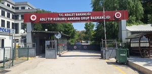 Emekli polis, cezaevinden izinli çıkıp oğlunu öldürdü