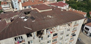 Ev sahibi 60 metre havaya uçmuş Hasar gün ağarınca ortaya çıktı