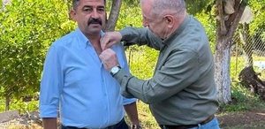 Denizli’de bir garip siyasi transfer hikayesi: Rozeti birden göğsüme takıverdi