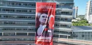 CHP Genel Merkezi’nde dikkat çeken afiş