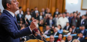 Özgür Özel ile yeni partiye geçecek vekiller belli oldu İşte isim isim o liste