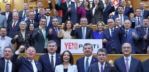Manisa Büyükşehir Belediye Başkanı Besim Dutlulu Yeni Parti rozetini yarın takacak