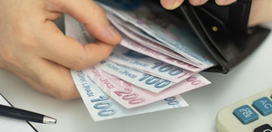 Akaryakıta yeni zam Bir psikolojik eşik daha aşılıyor