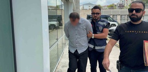 Semt pazarında genç kadına elle tacize gözaltı