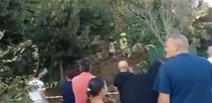 Büyükçekmece’de Toprak Kayması: Mahsur Kalanlar İçin Kurtarma Çalışması